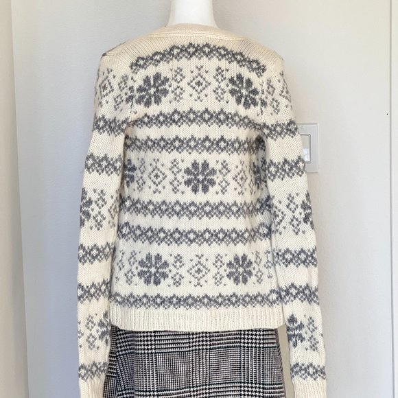 Hollister Co. Women's White and Grey Preppy Style Cardigan - Picture 3 of 9